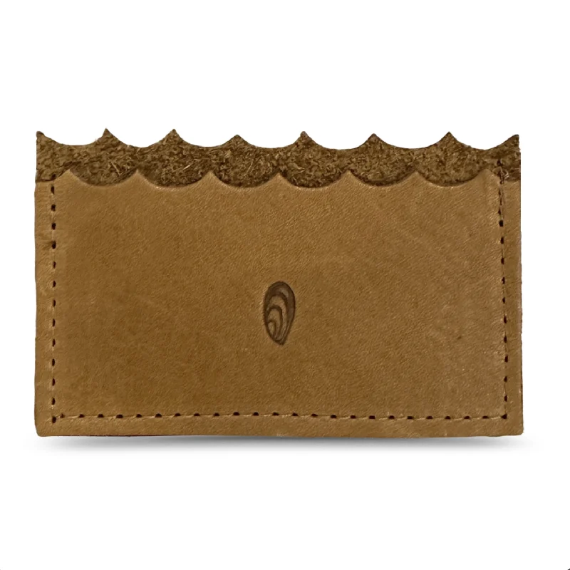 Mini Wallet with Oyster Shell in Beach Nut Leather