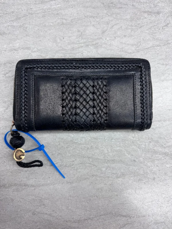 Wallet Luxury Designer By Gucci, Size: Medium